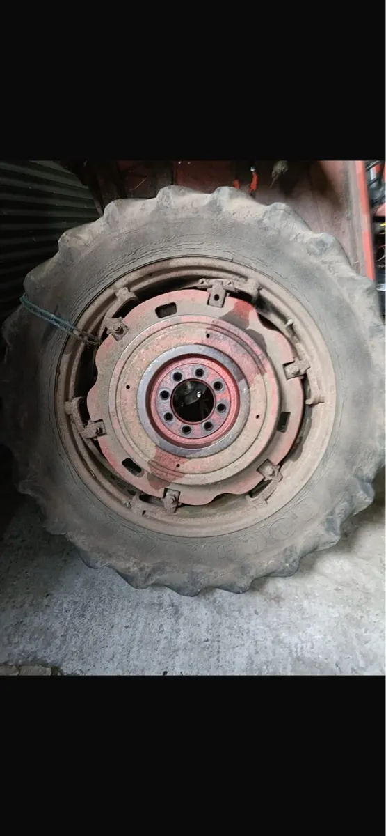 Tractor rims - Image 1