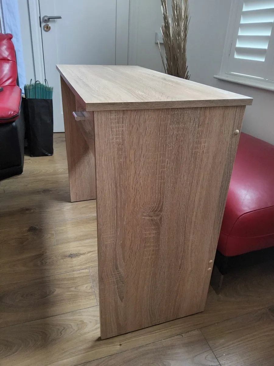 Desk for sale - Image 3