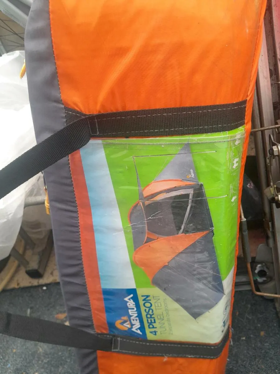 2-bedroom 4 person tent