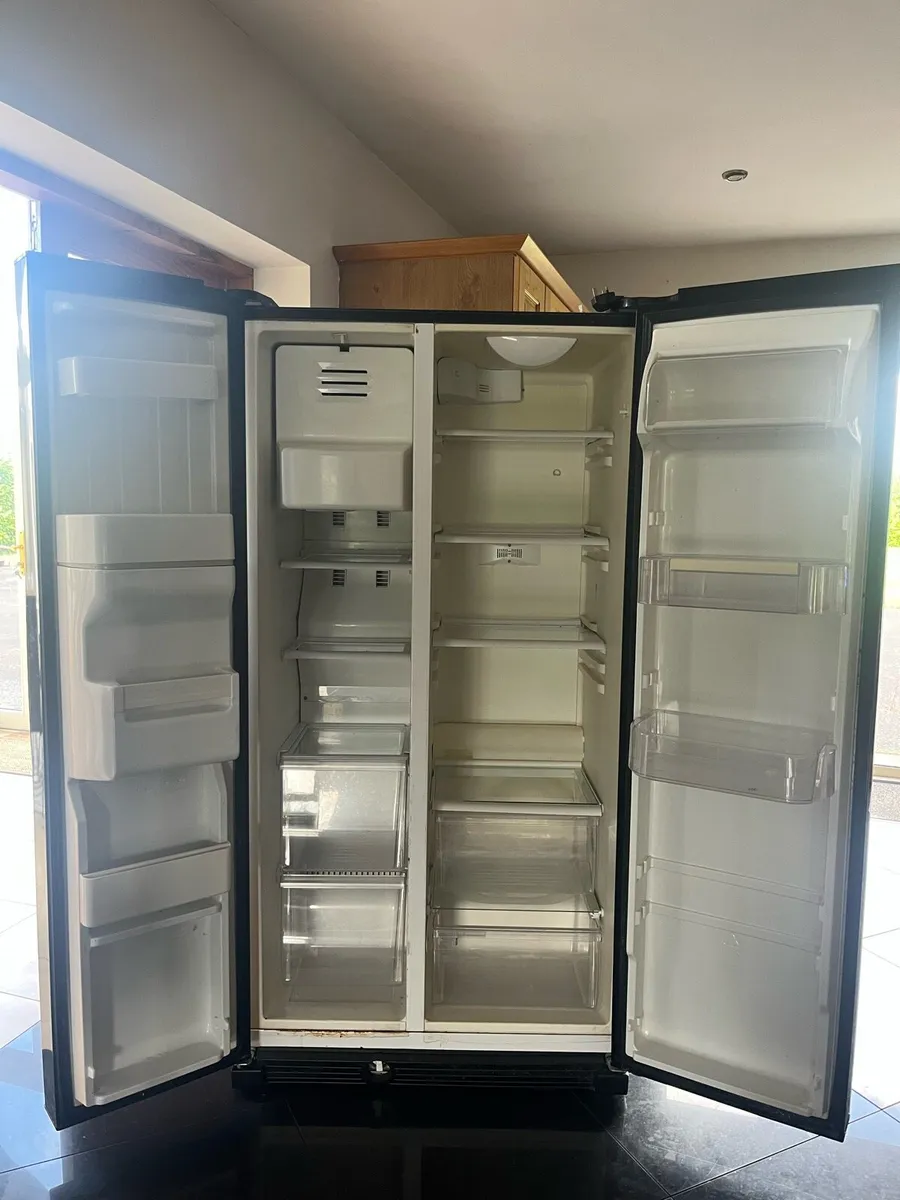 American fridge freezer - Image 2