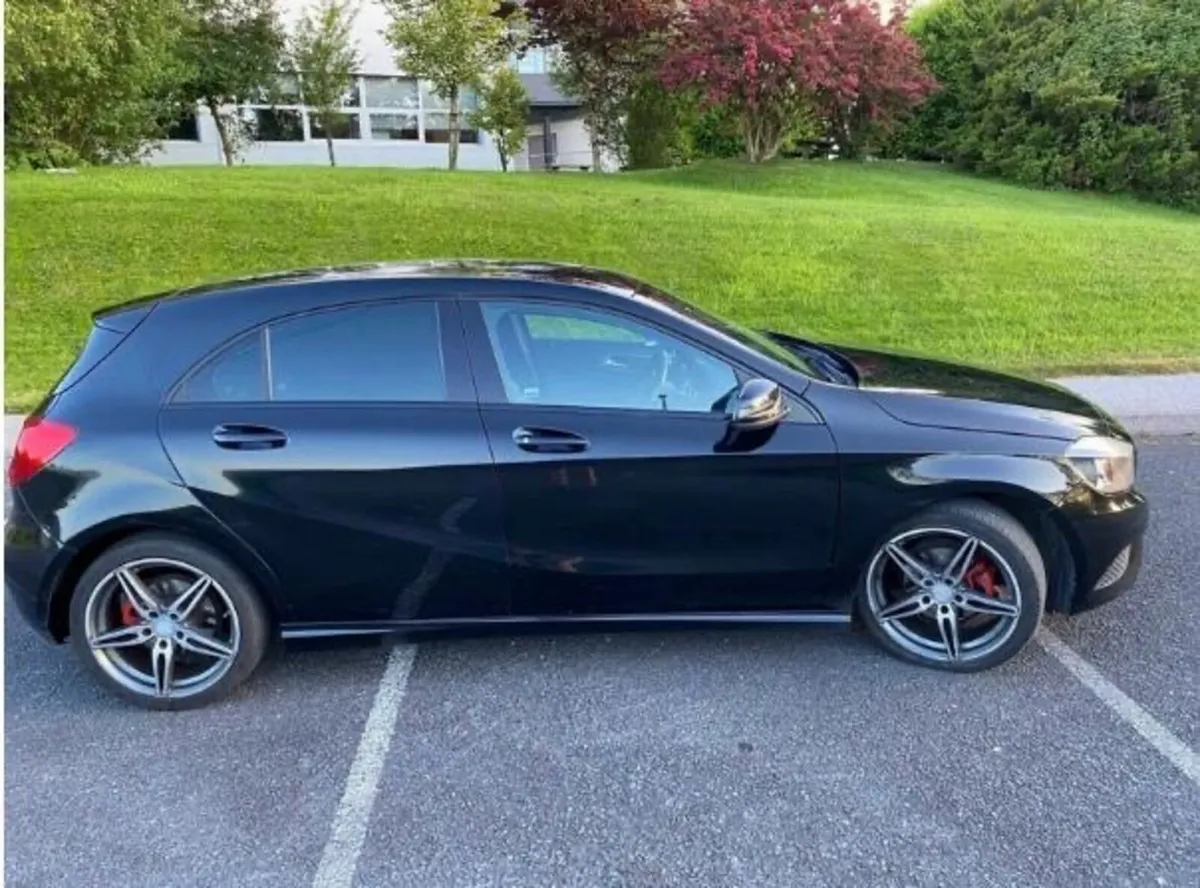 Mercedes A Class 5 door hatchback - Image 3