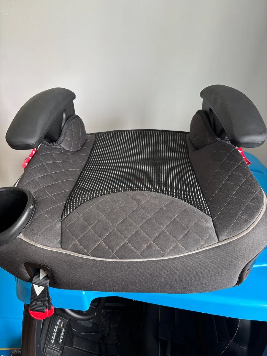 Booster cat seat