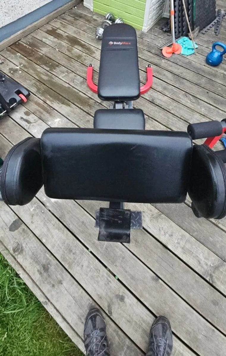 squat rack and bench - Image 4