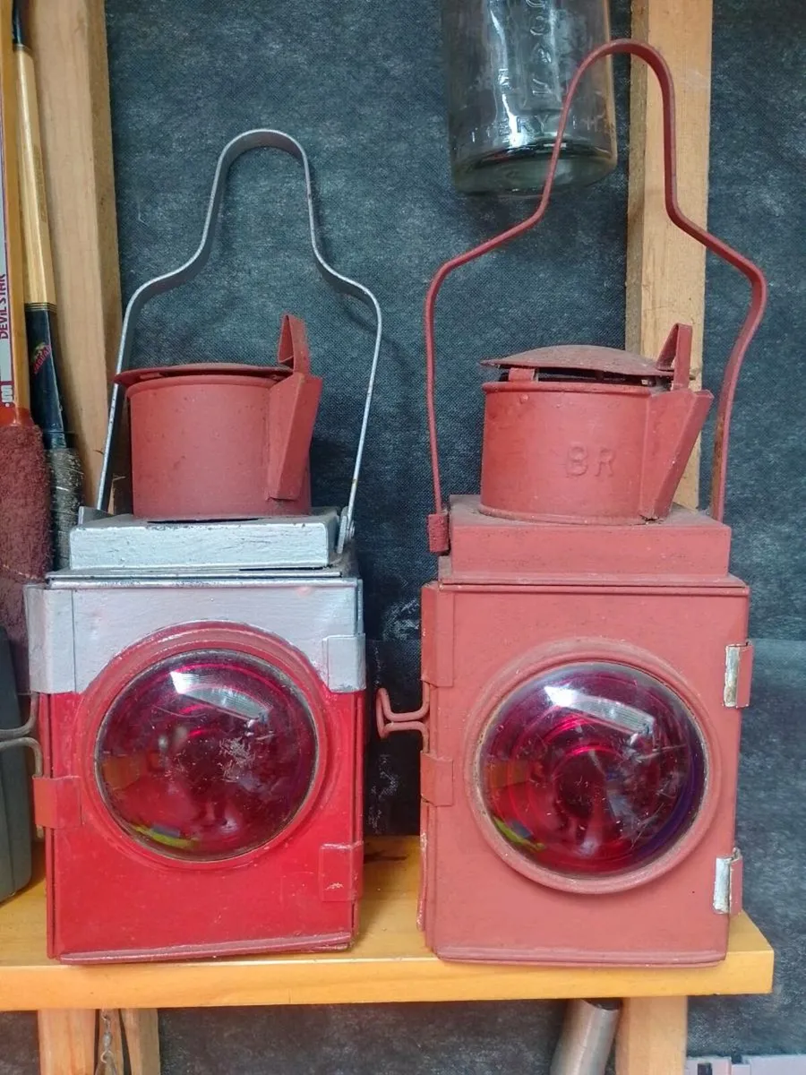 Postage 👍🏻British railway lanterns lights - Image 1