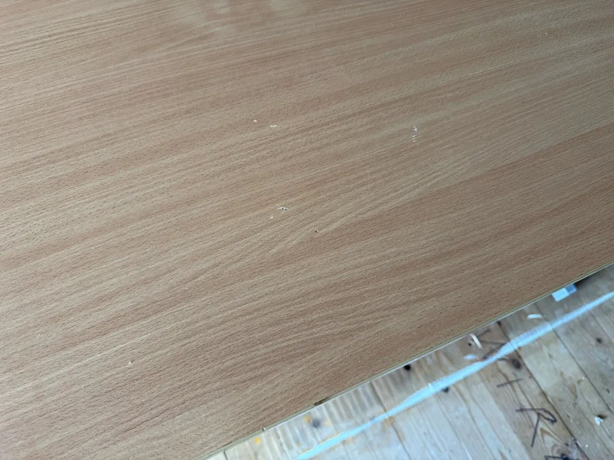 Office Desk 1400x800 - Image 2