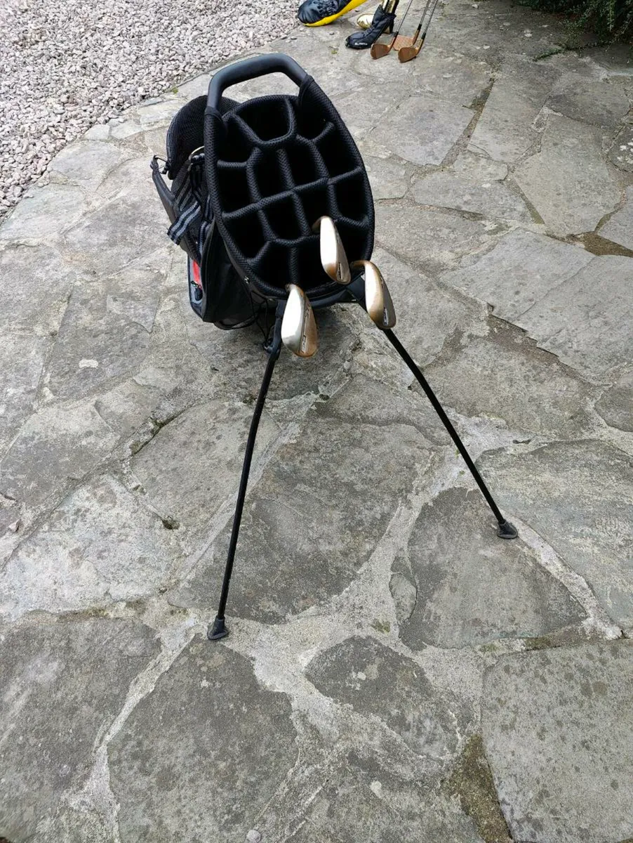 Golf Stand Bag (waterproof and divider) - Image 4