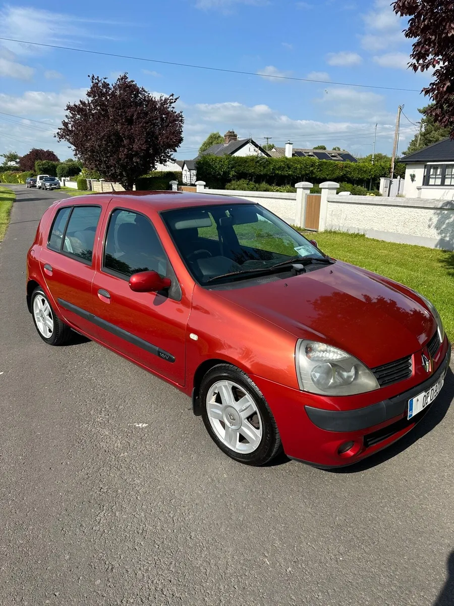 Renault Clio - Image 1