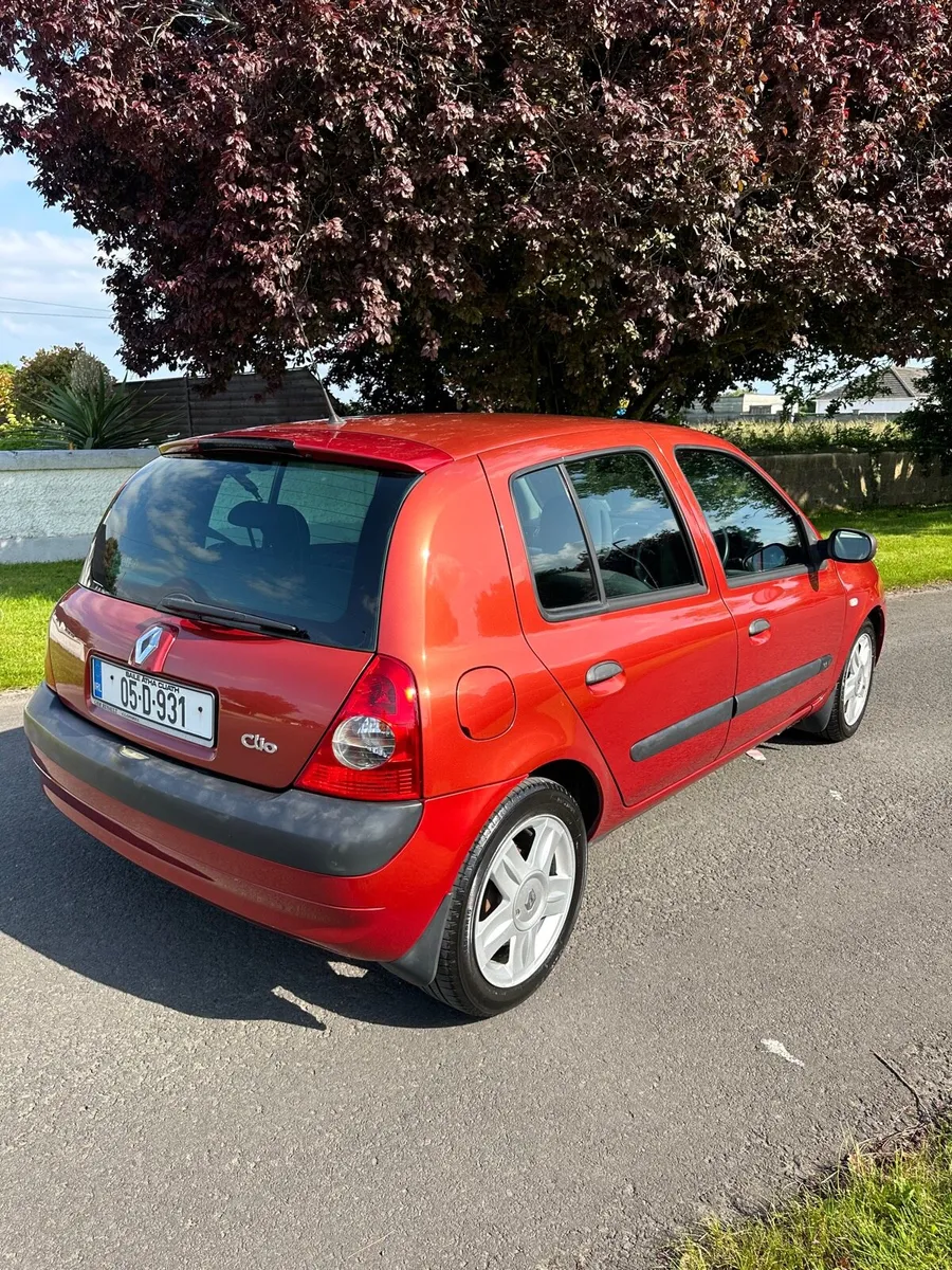 Renault Clio - Image 4