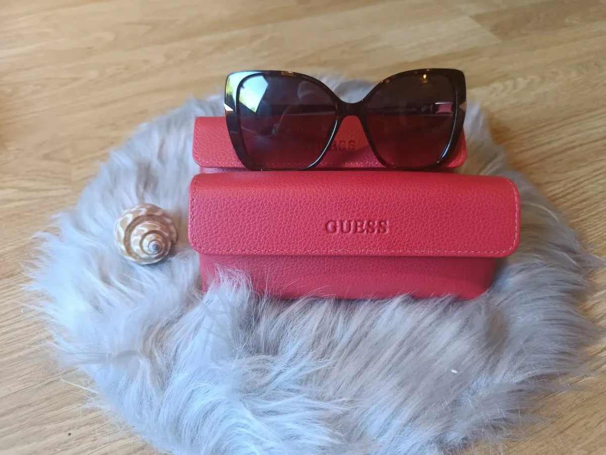 GUESS sunglasses - Image 4