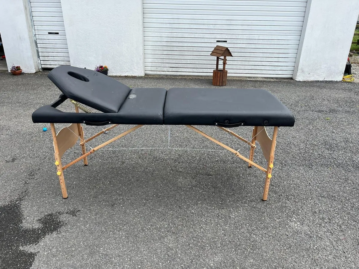 Foldable massage table - Image 1