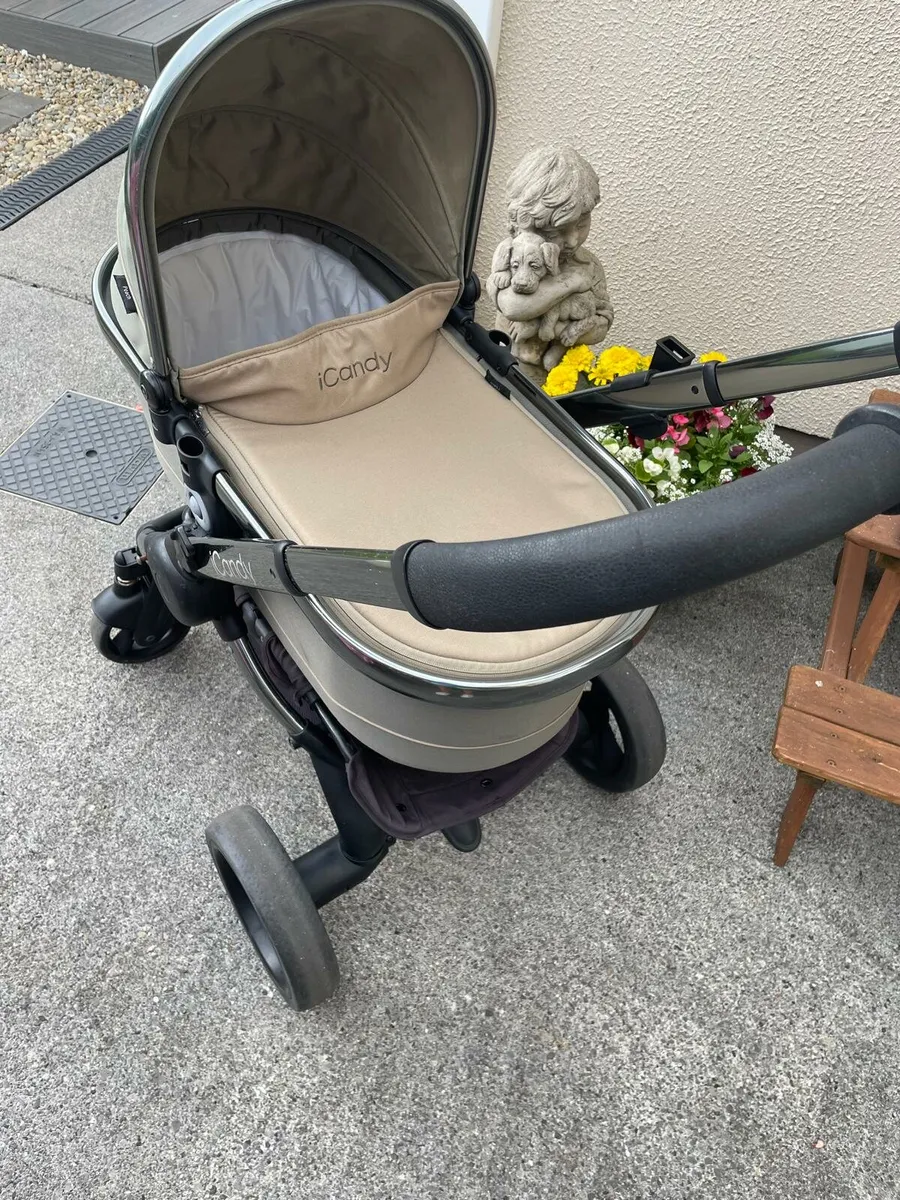 iCandy Peach Travel System Maxi-Cosy Carseat &Base - Image 1