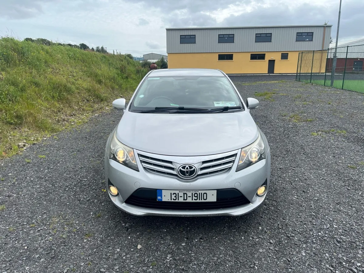 2013 Toyota Avensis 2.0 D4D Aura - Image 3