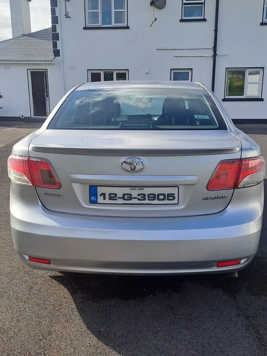 Toyota avensis - Image 4