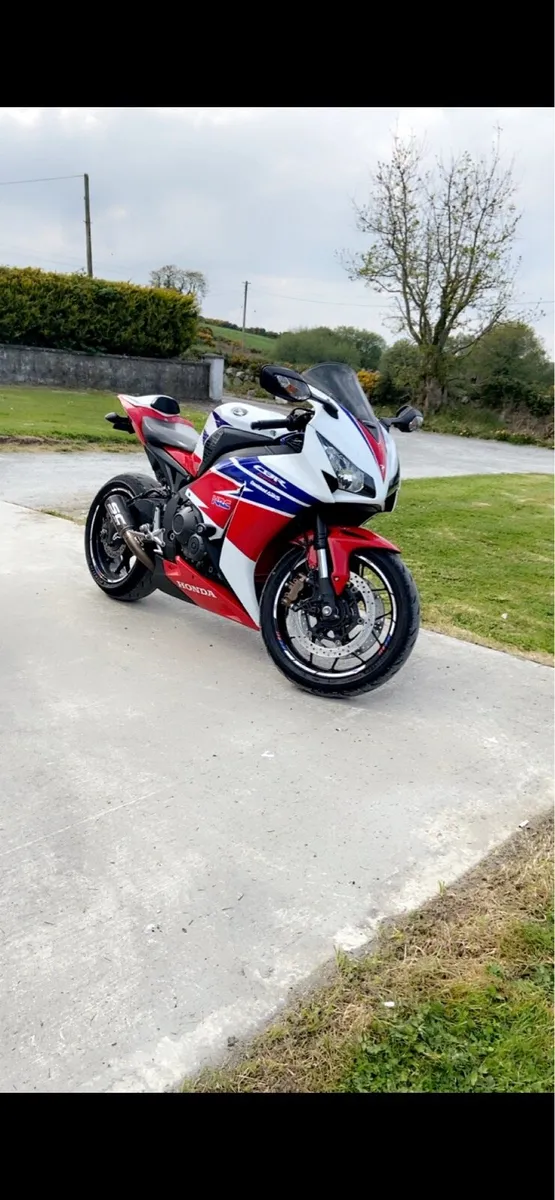 * Honda Fireblade * - Image 1