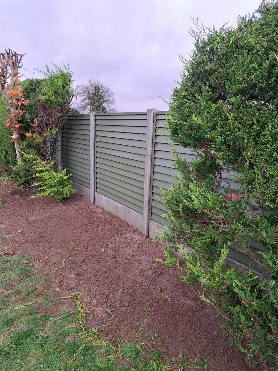 Fencing Landscaping & Maintenance Contractor - Image 2