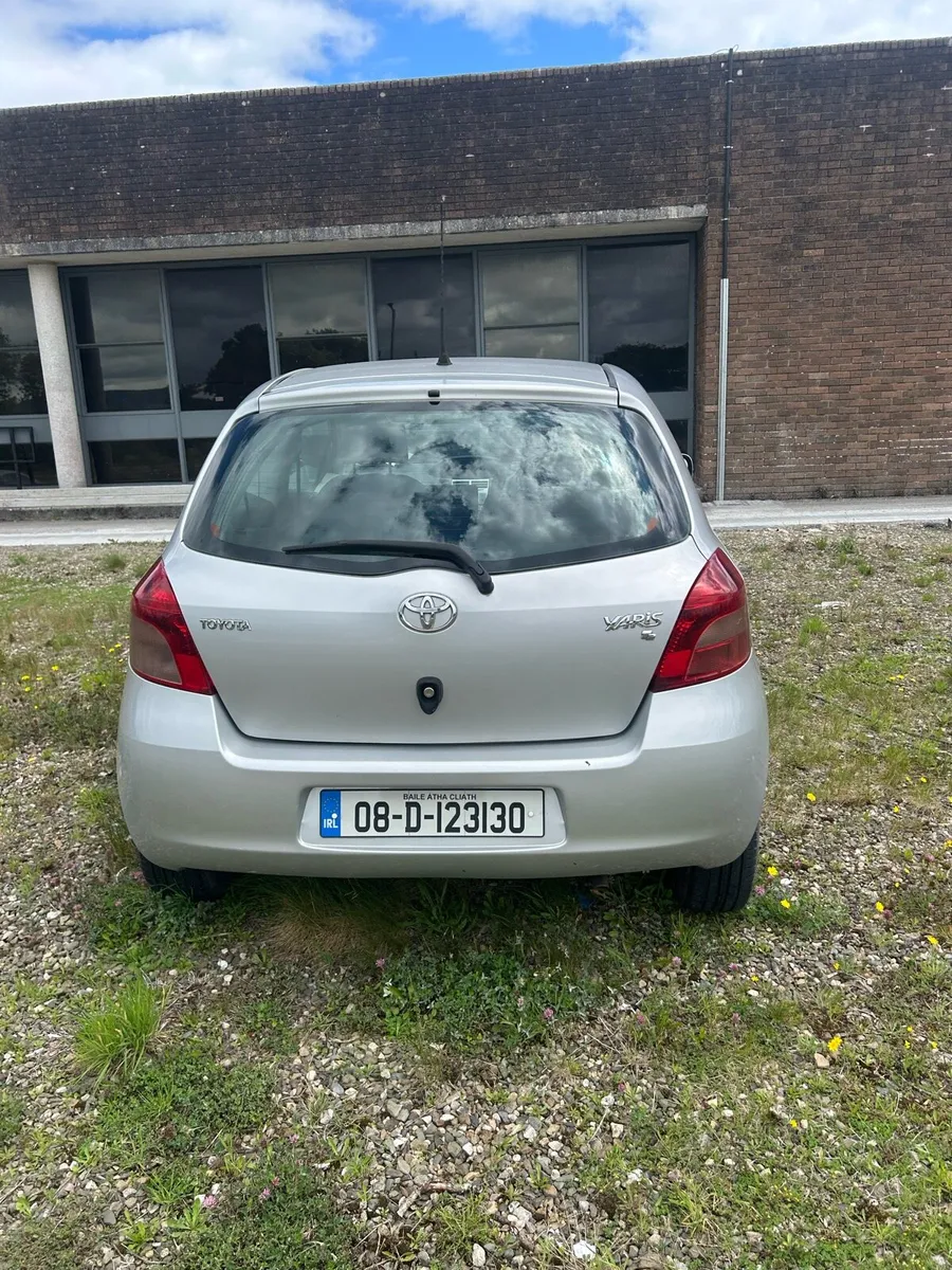 Toyota Yaris - Image 2