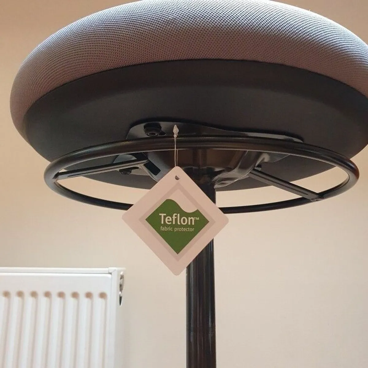 Ergonomic Wobble stool - Image 2