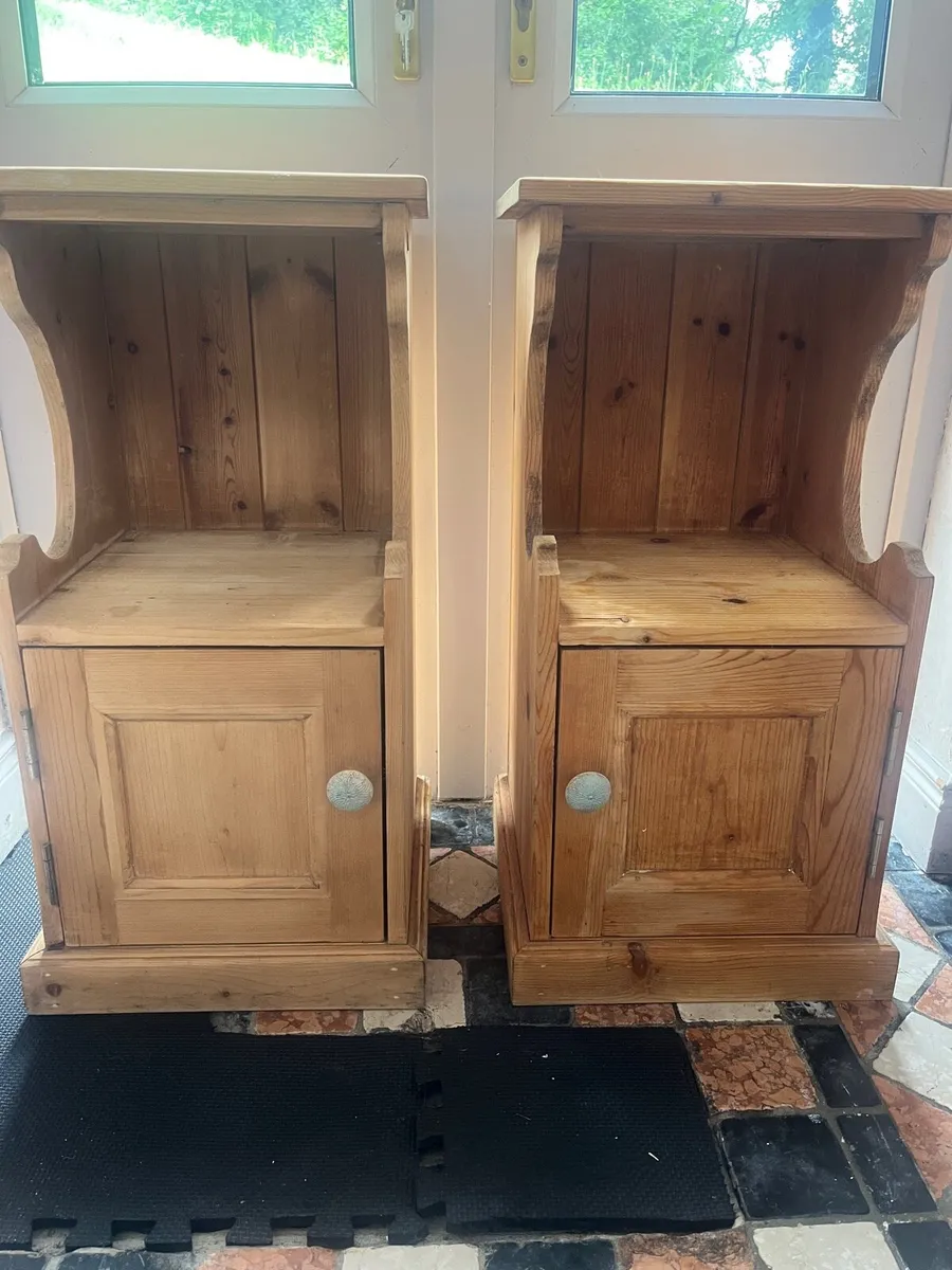 Two lockers - Image 2