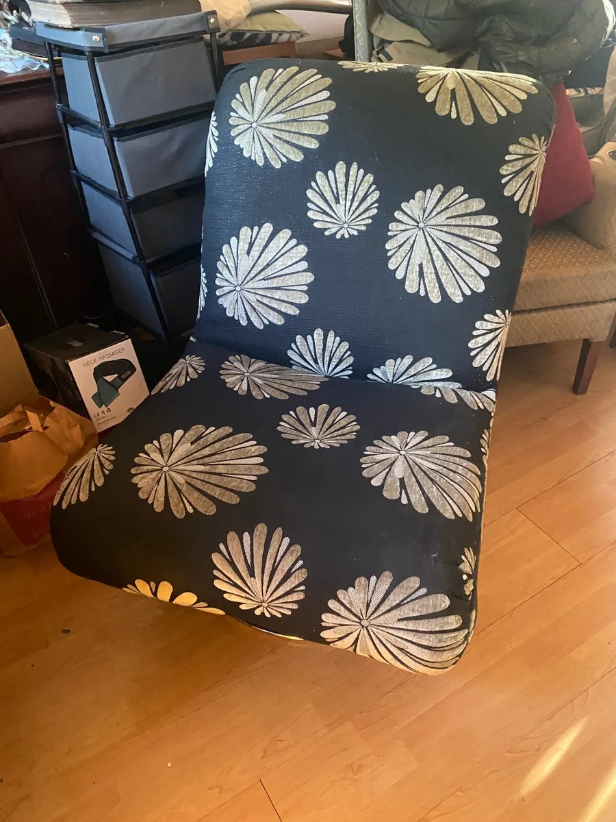 Couch - Image 2