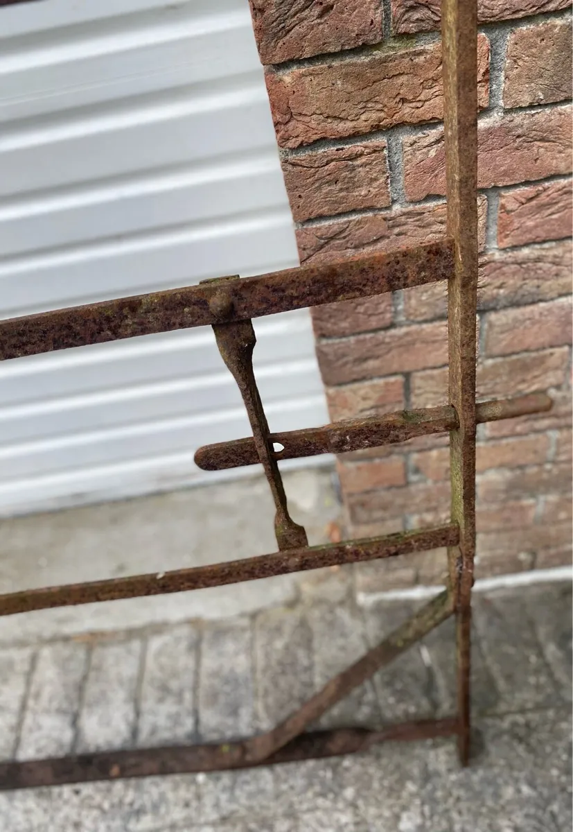 Wrought iron gate - Image 3