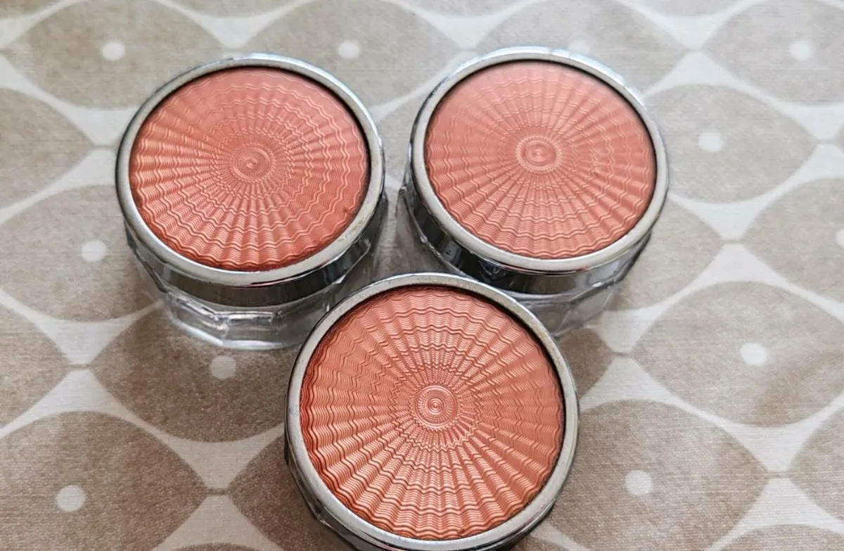 3 Vintage dressing table jars - Image 2