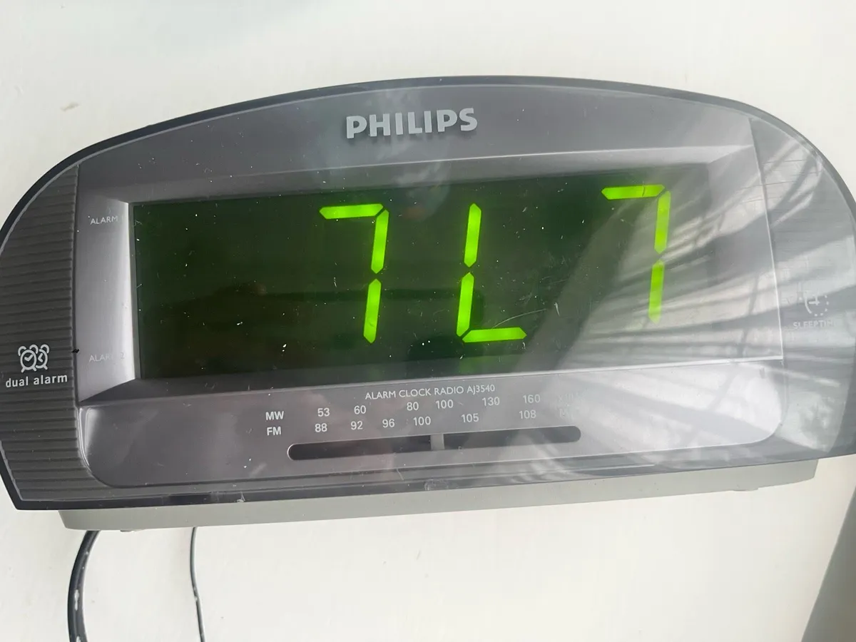 Philips alarm clock radio - Image 2