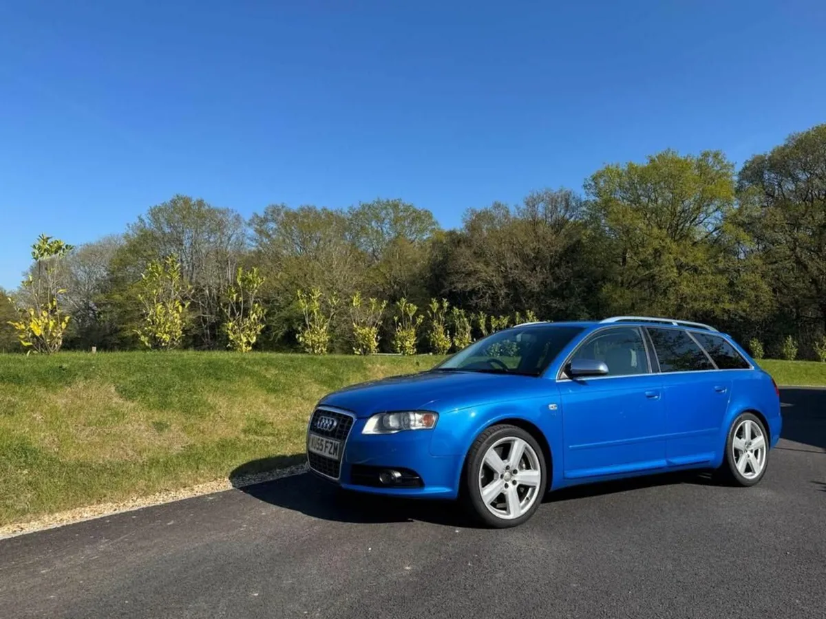 Audi A4 B7 2.0 TDI FOR PARTS
