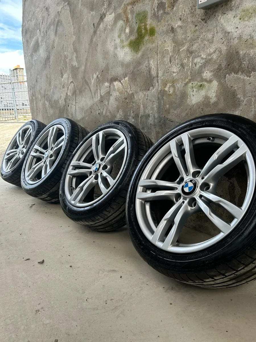 18” GENUINE BMW 4 SERIES ALLOY WHEELS & TYRES - Image 1