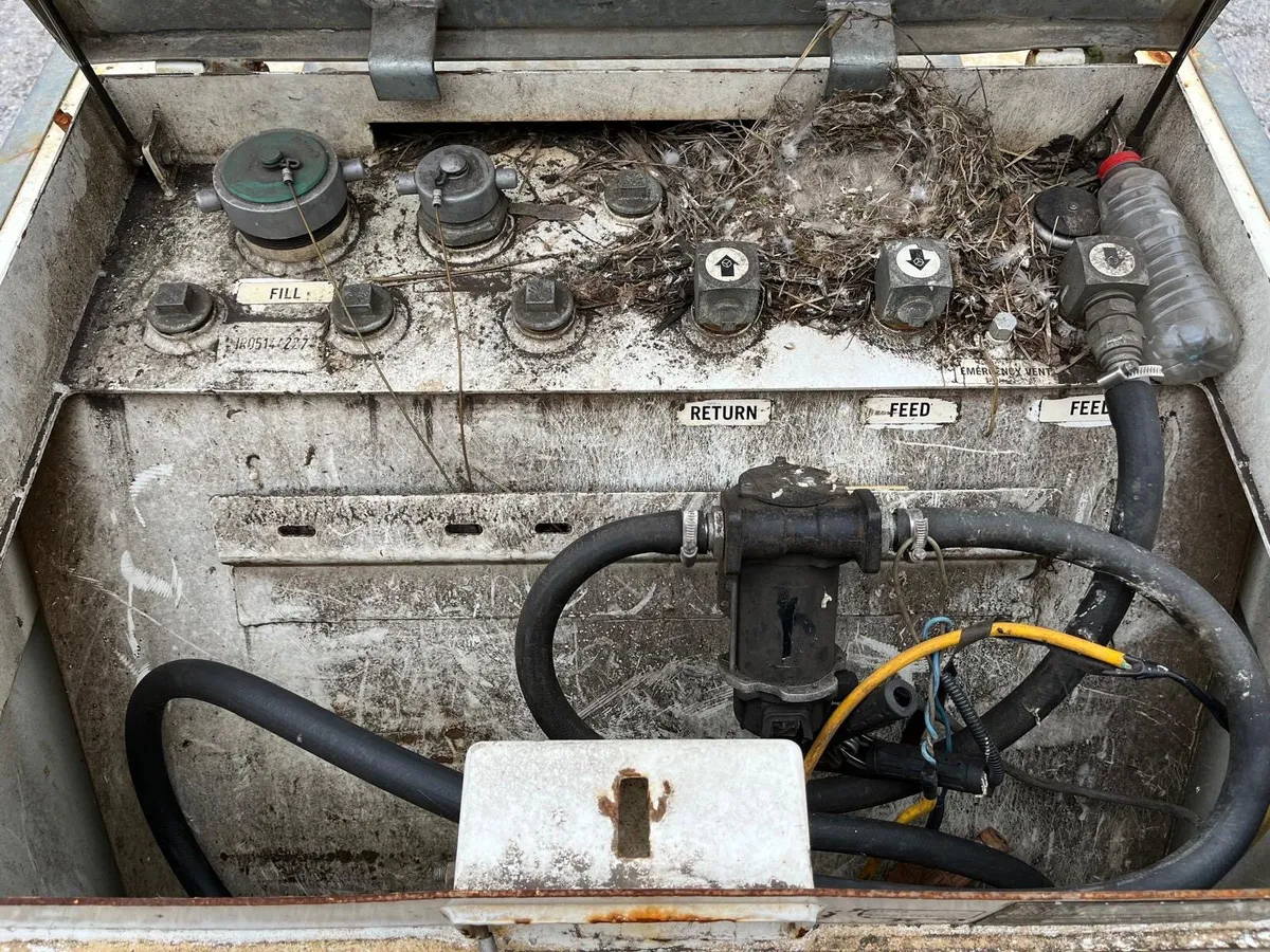 1000 Litre Fuel Bowser - Image 4