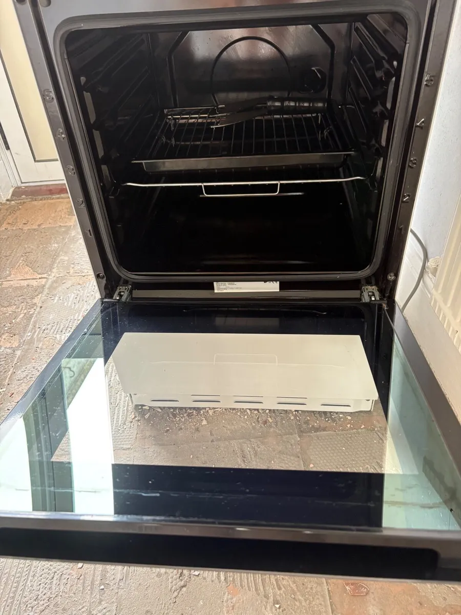 Electric Oven and Hob - Image 3