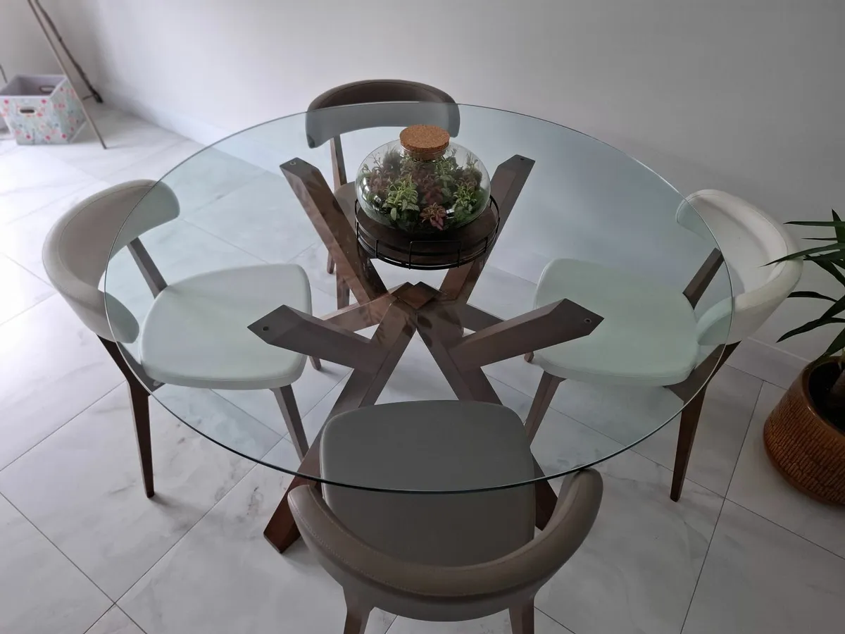 Dining table - Image 2