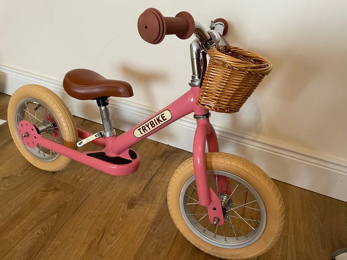 Girls bicycle - Image 2