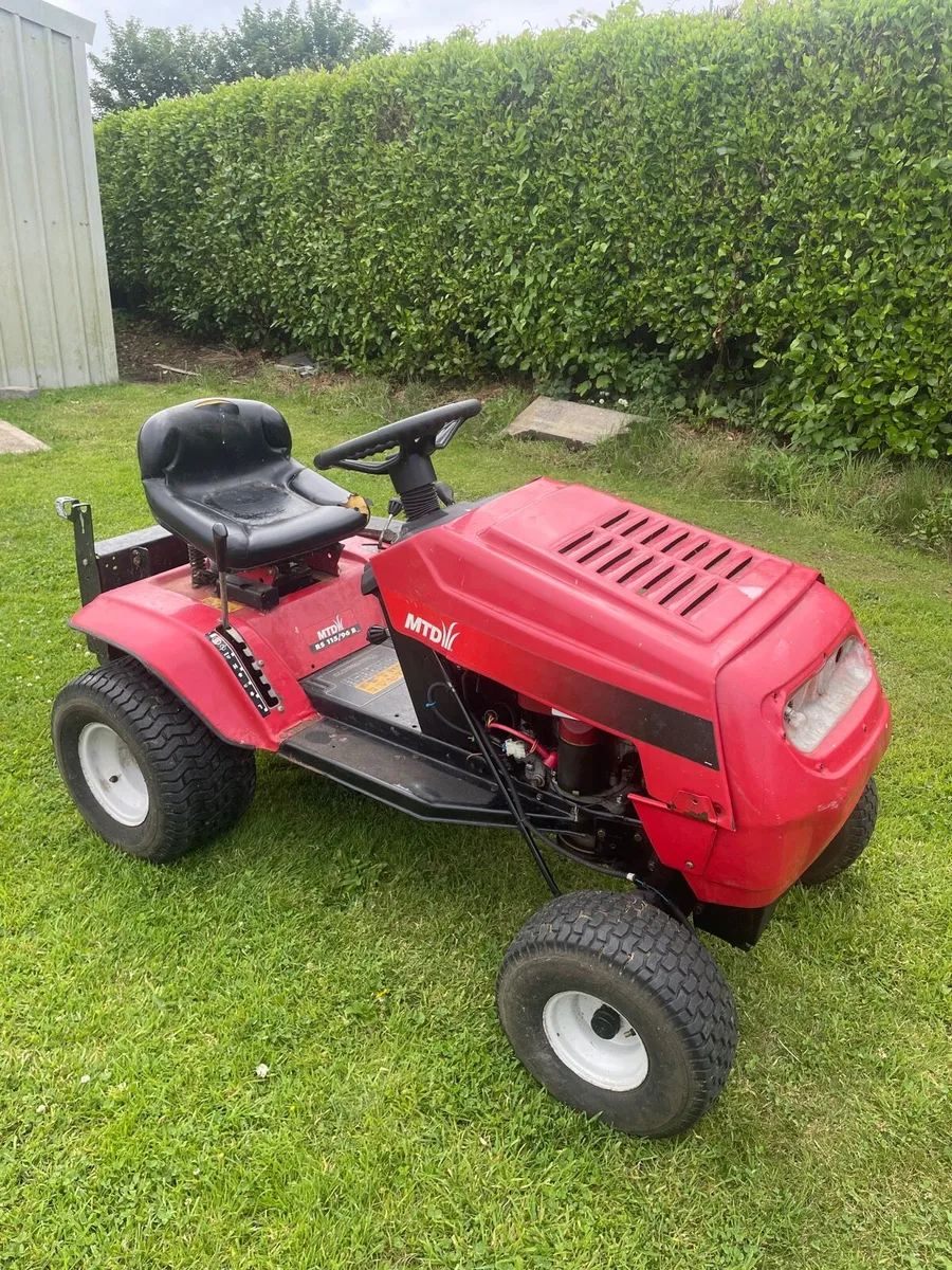 Ride on mower - Image 1