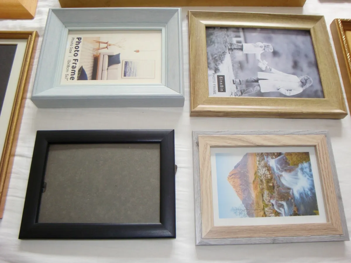 Bundle of picture frames and art B- 12 pieces - Image 3