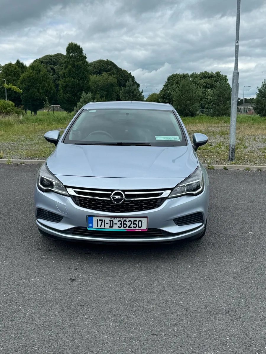 2017 Opel Astra 1.6 Diesel Automatic - Image 2