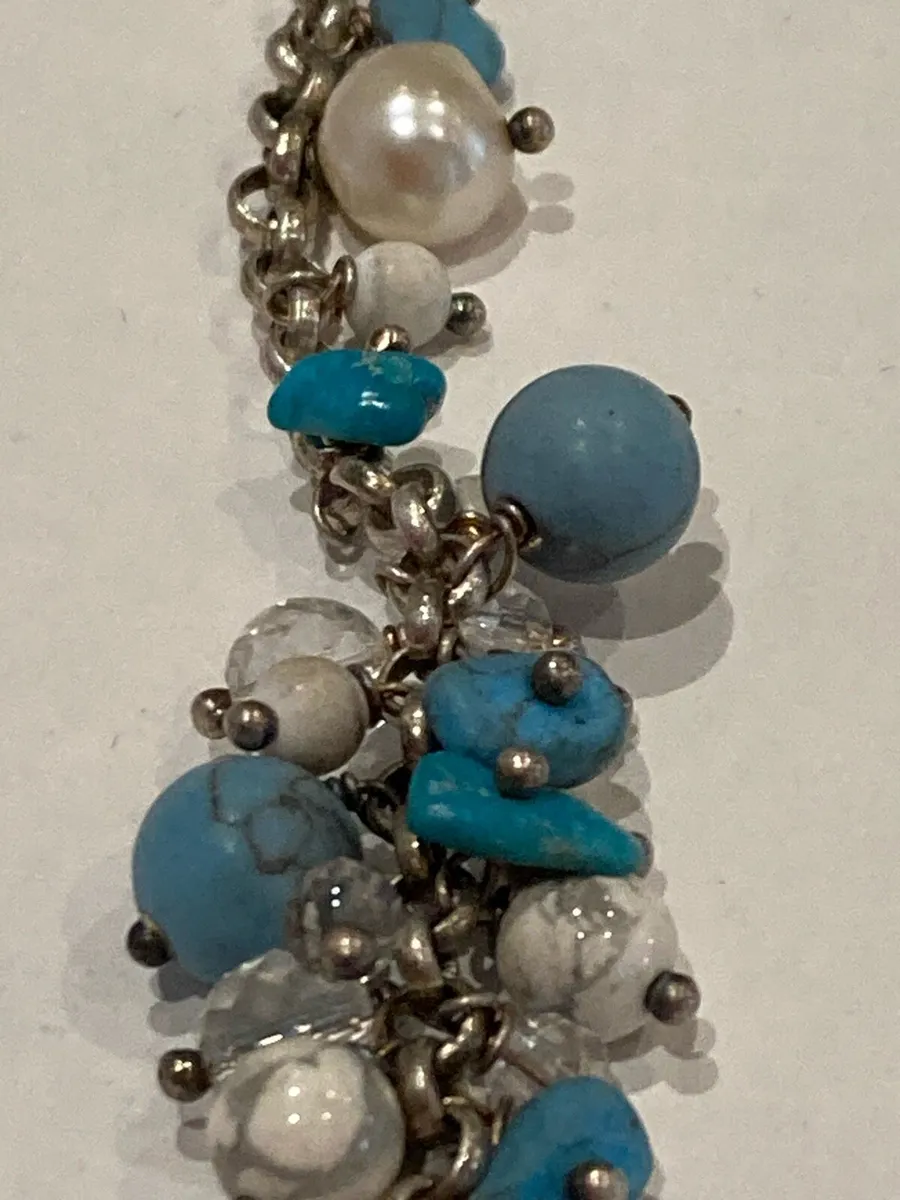 Silver Howlite, Crystals & pearl bracelet - Image 2