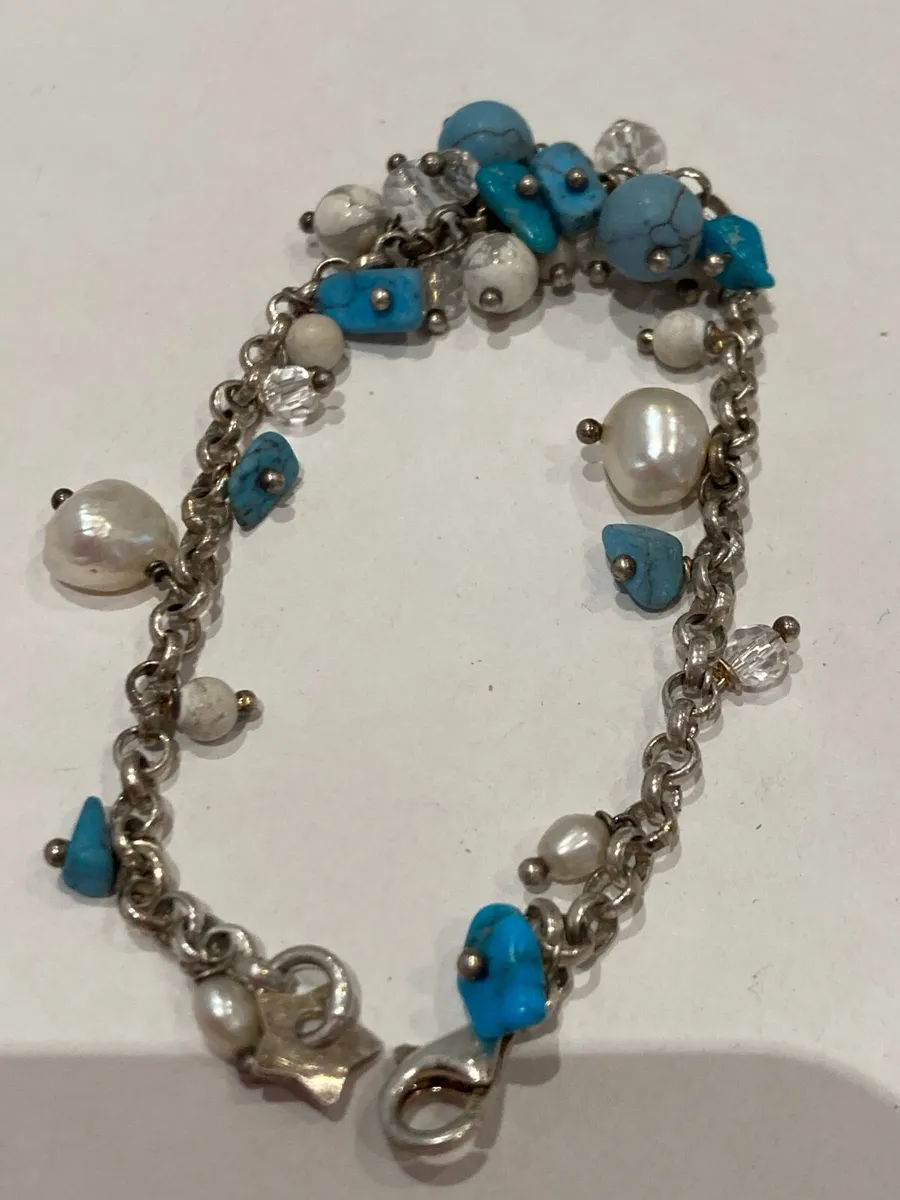 Silver Howlite, Crystals & pearl bracelet - Image 3