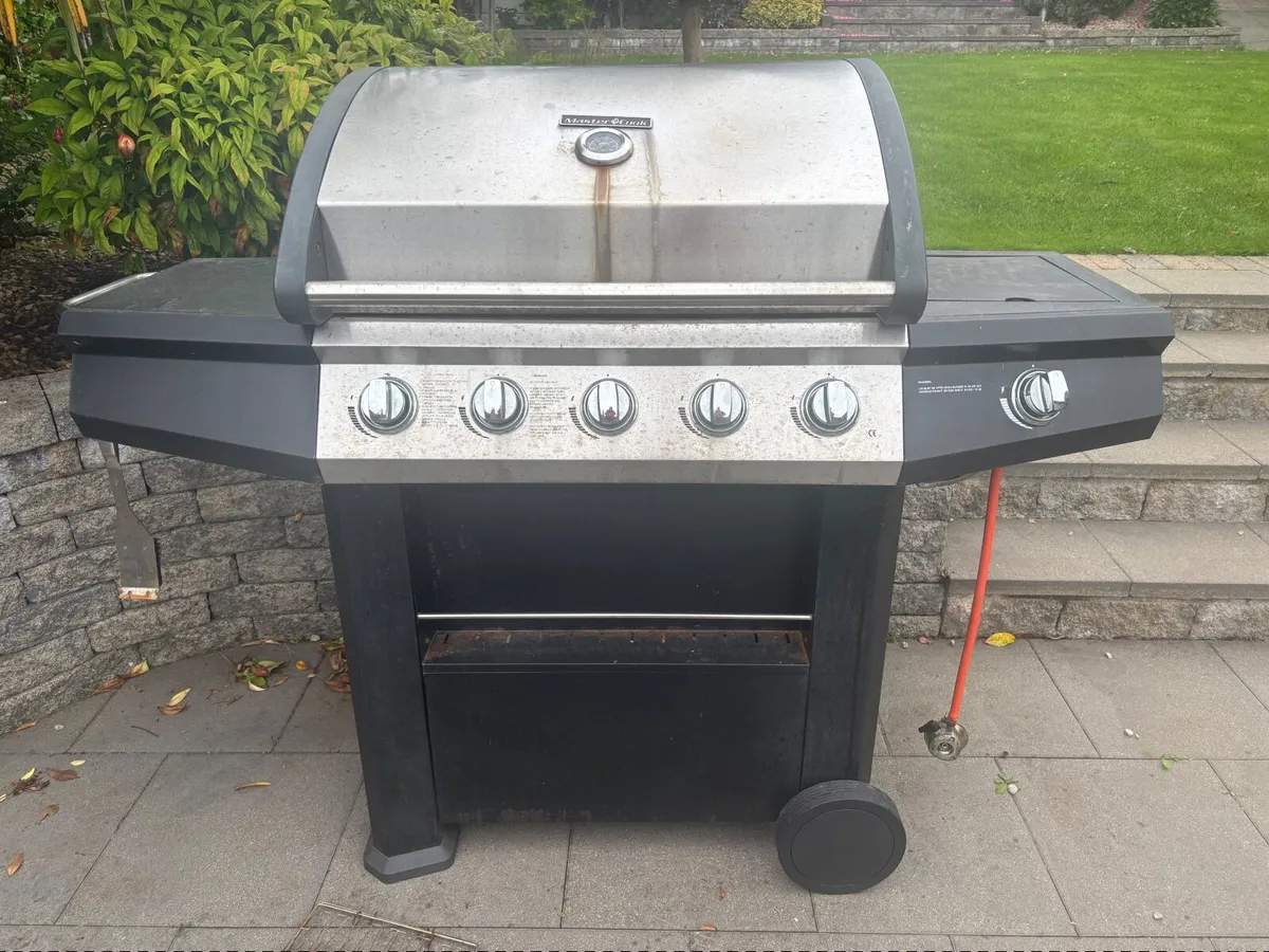 Gas Barbecue - Image 1
