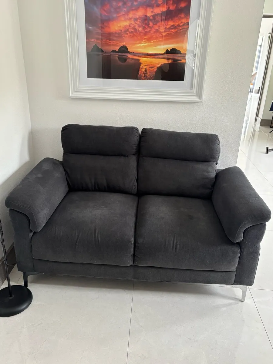 2 seater couch - Image 2