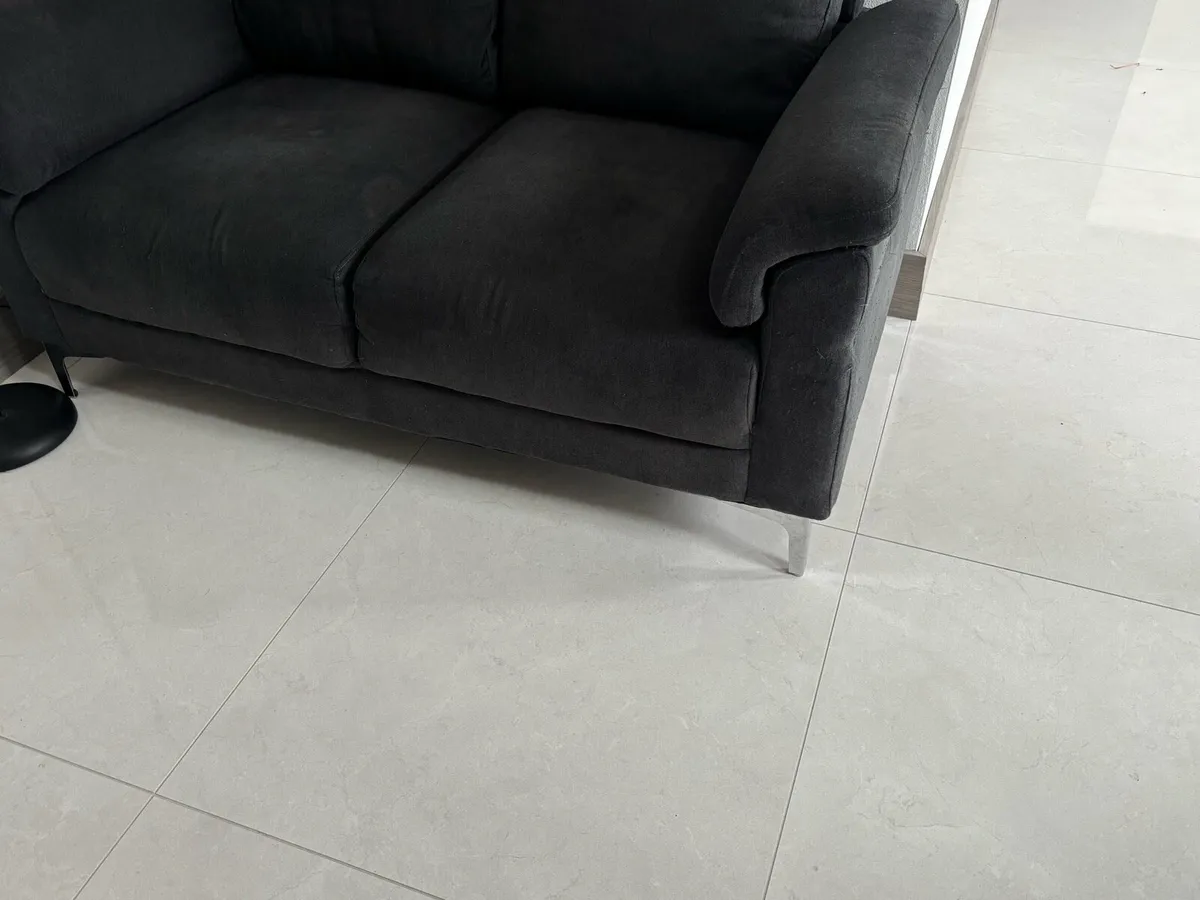 2 seater couch - Image 4