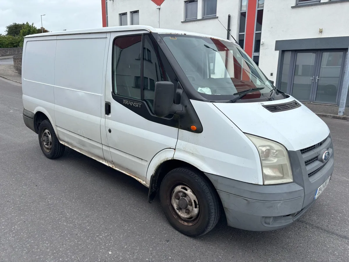 2009 Ford transit short wheel base - Image 2