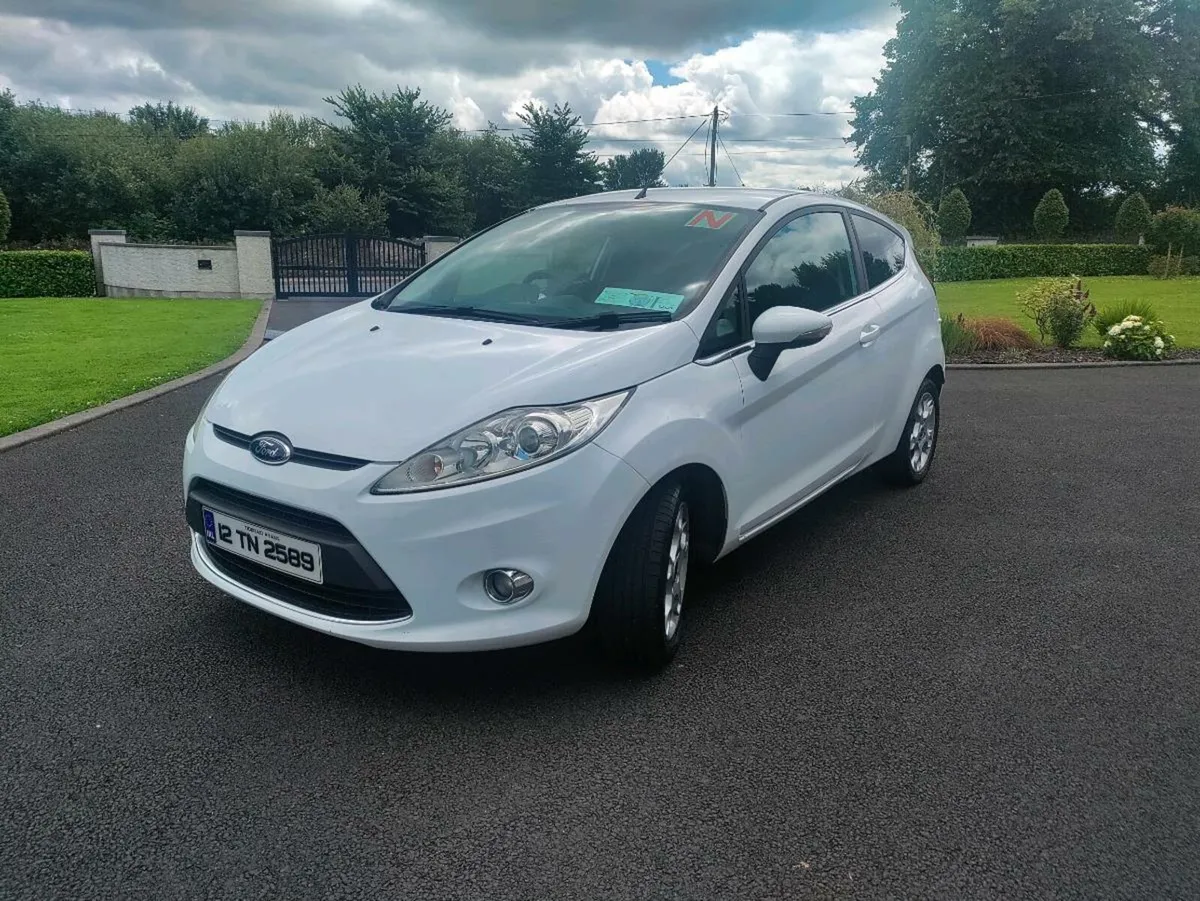 2012 Ford Fiesta, 1.25l - Image 1