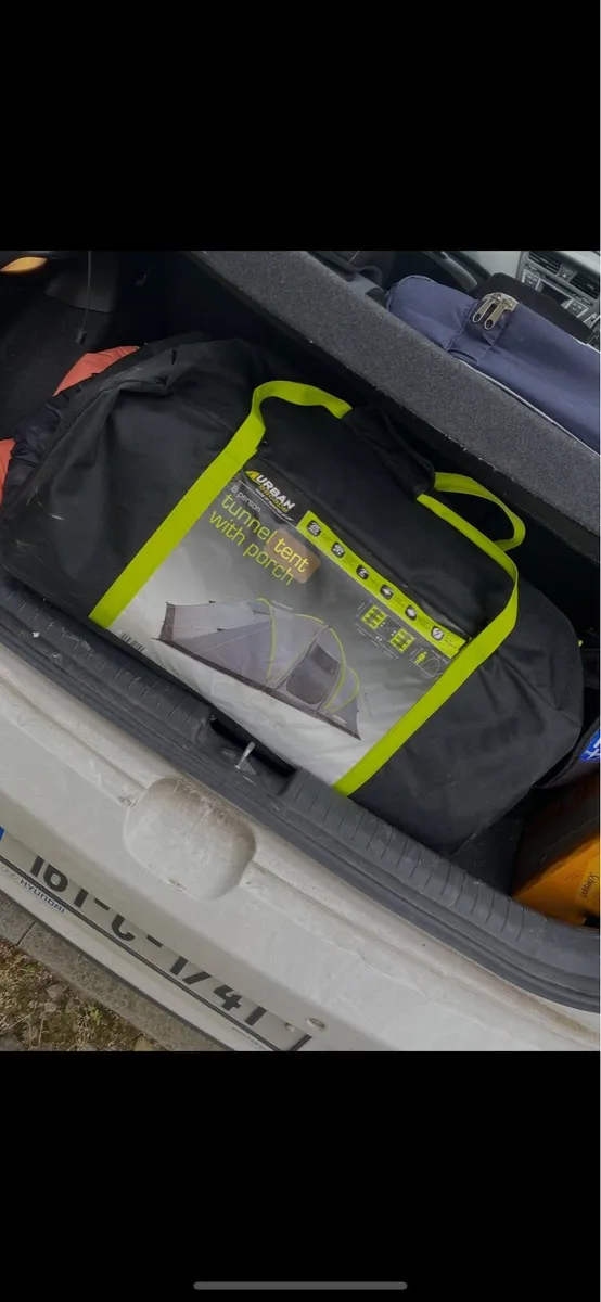 6 man tent for sale - Image 2