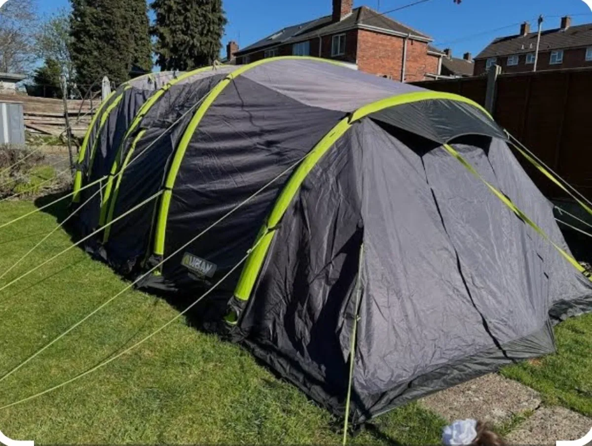 6 man tent for sale - Image 1