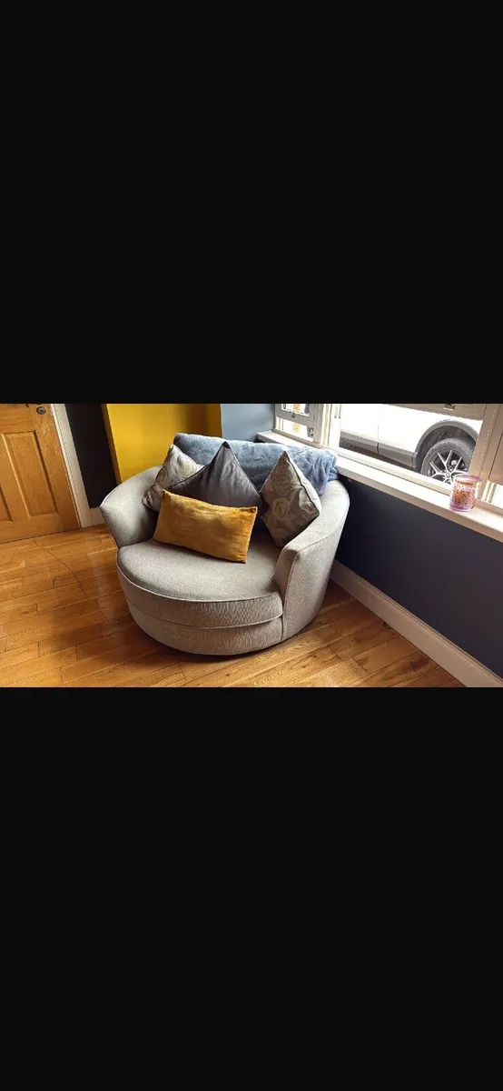 Sofa - Image 2
