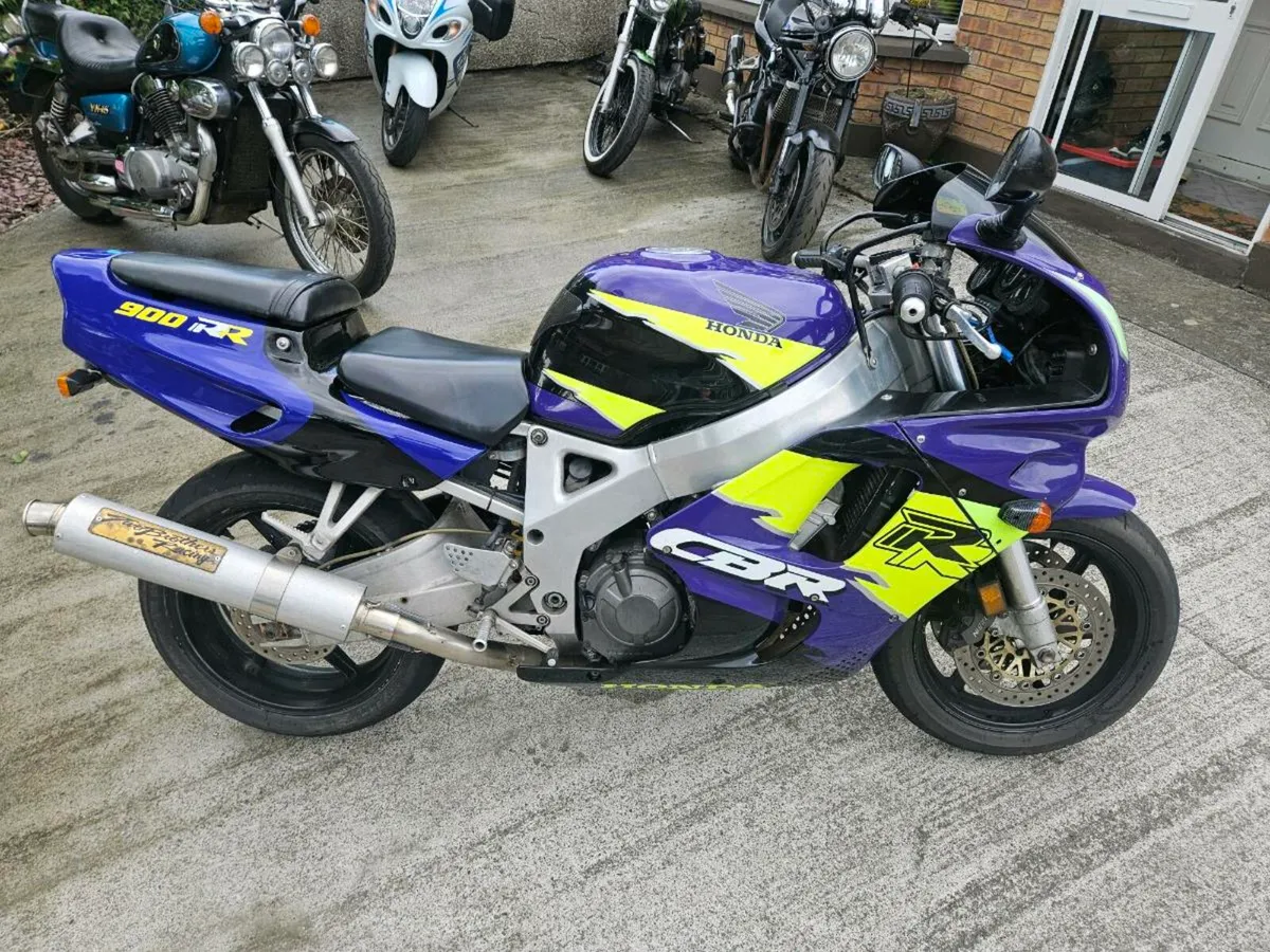 Cbr900r - Image 1