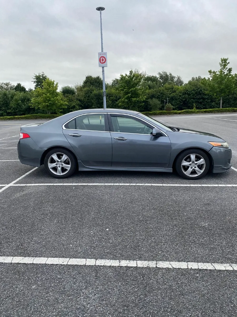 Honda Accord 2008 - Image 1