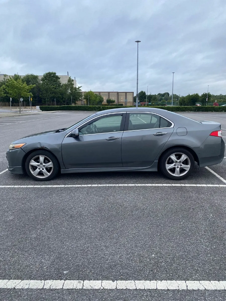 Honda Accord 2008 - Image 2