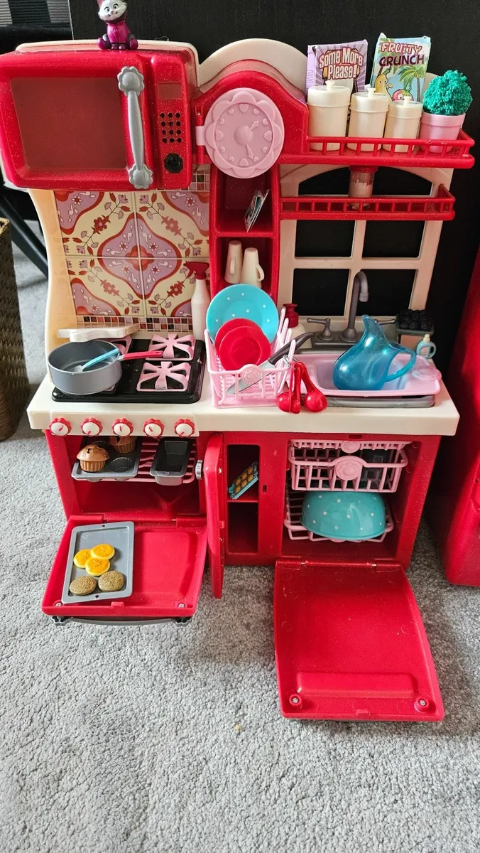 Toys - Image 2