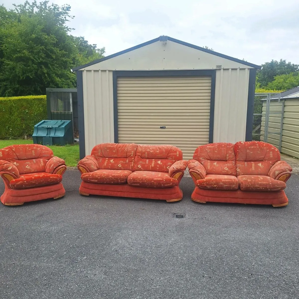3 piece suite - Image 1